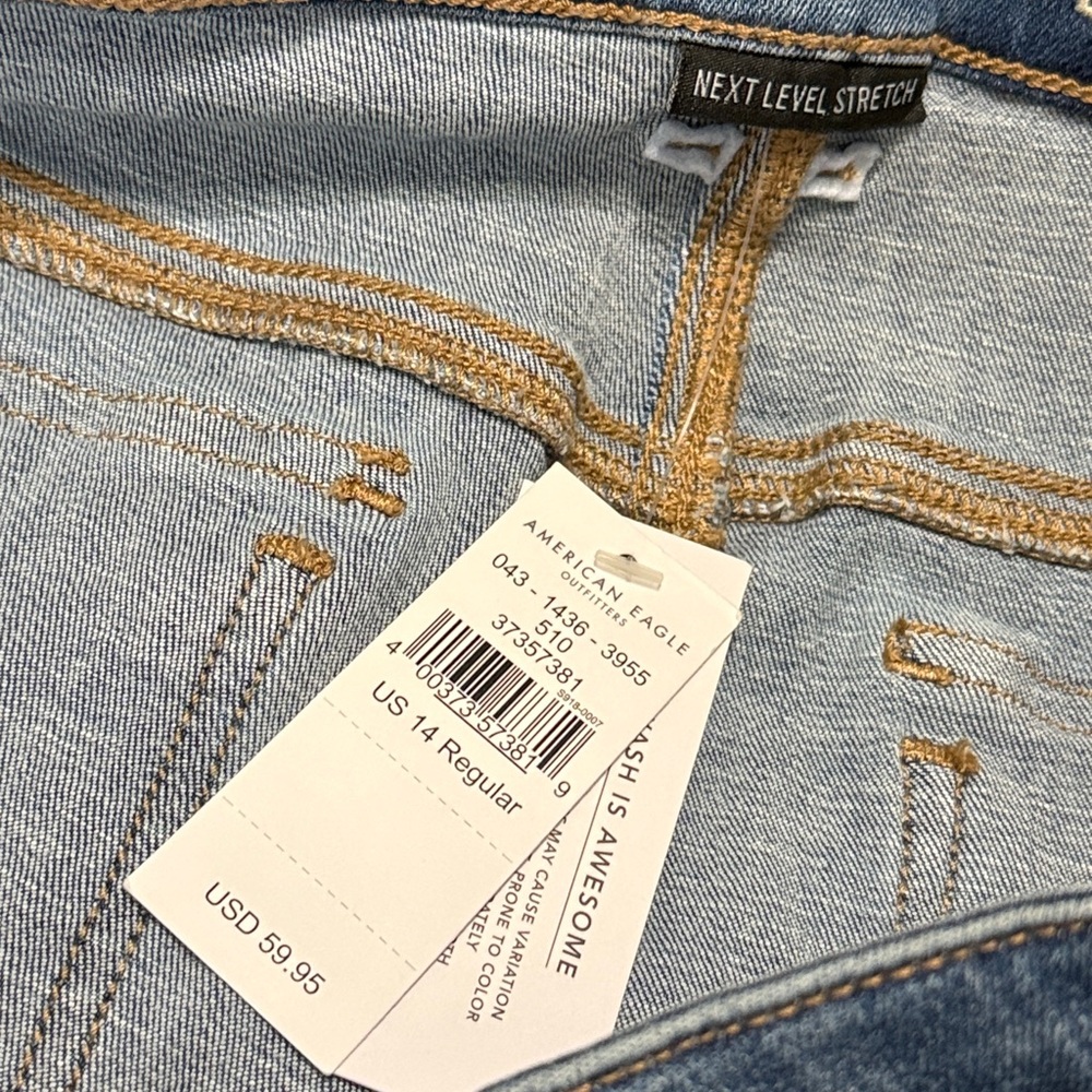American Eagle Low Rise Flare Jeans Women’s 14W Next Level Stretch Classic - Picture 6 of 7